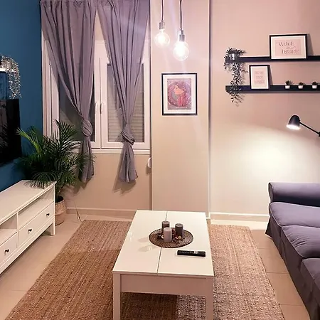 Cozy In Korydallos Apartment *
